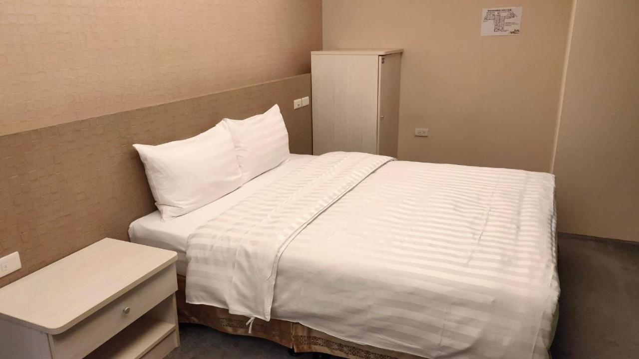 Shun-Yi Business Hotel Τσιάγι Εξωτερικό φωτογραφία