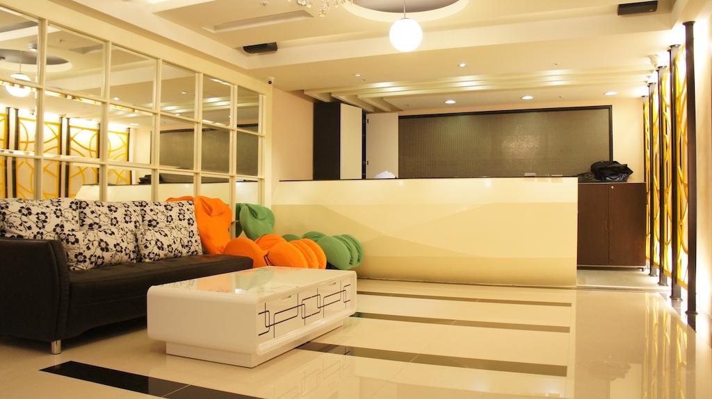 Shun-Yi Business Hotel Τσιάγι Εξωτερικό φωτογραφία