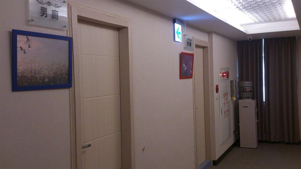 Shun-Yi Business Hotel Τσιάγι Εξωτερικό φωτογραφία
