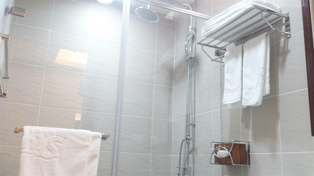 Shun-Yi Business Hotel Τσιάγι Εξωτερικό φωτογραφία